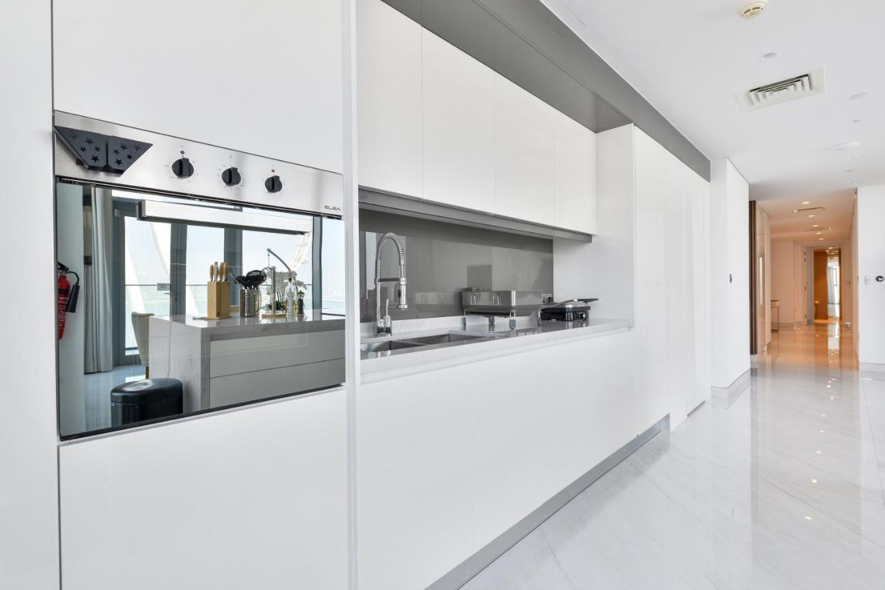 Spectacular 3 Bedroom Condo With Maids Room Facing The Dubai Eye מראה חיצוני תמונה