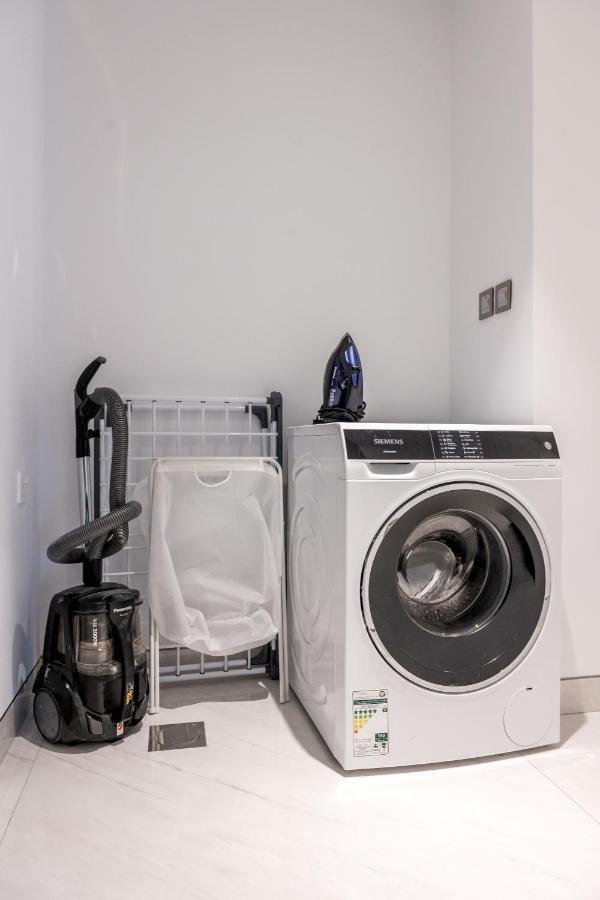 Spectacular 3 Bedroom Condo With Maids Room Facing The Dubai Eye מראה חיצוני תמונה