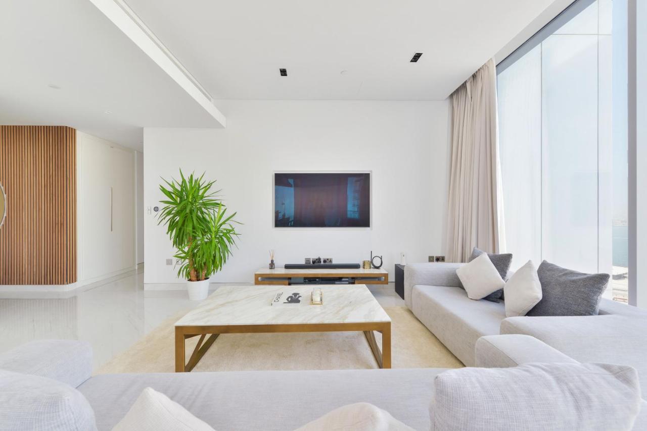 Spectacular 3 Bedroom Condo With Maids Room Facing The Dubai Eye מראה חיצוני תמונה